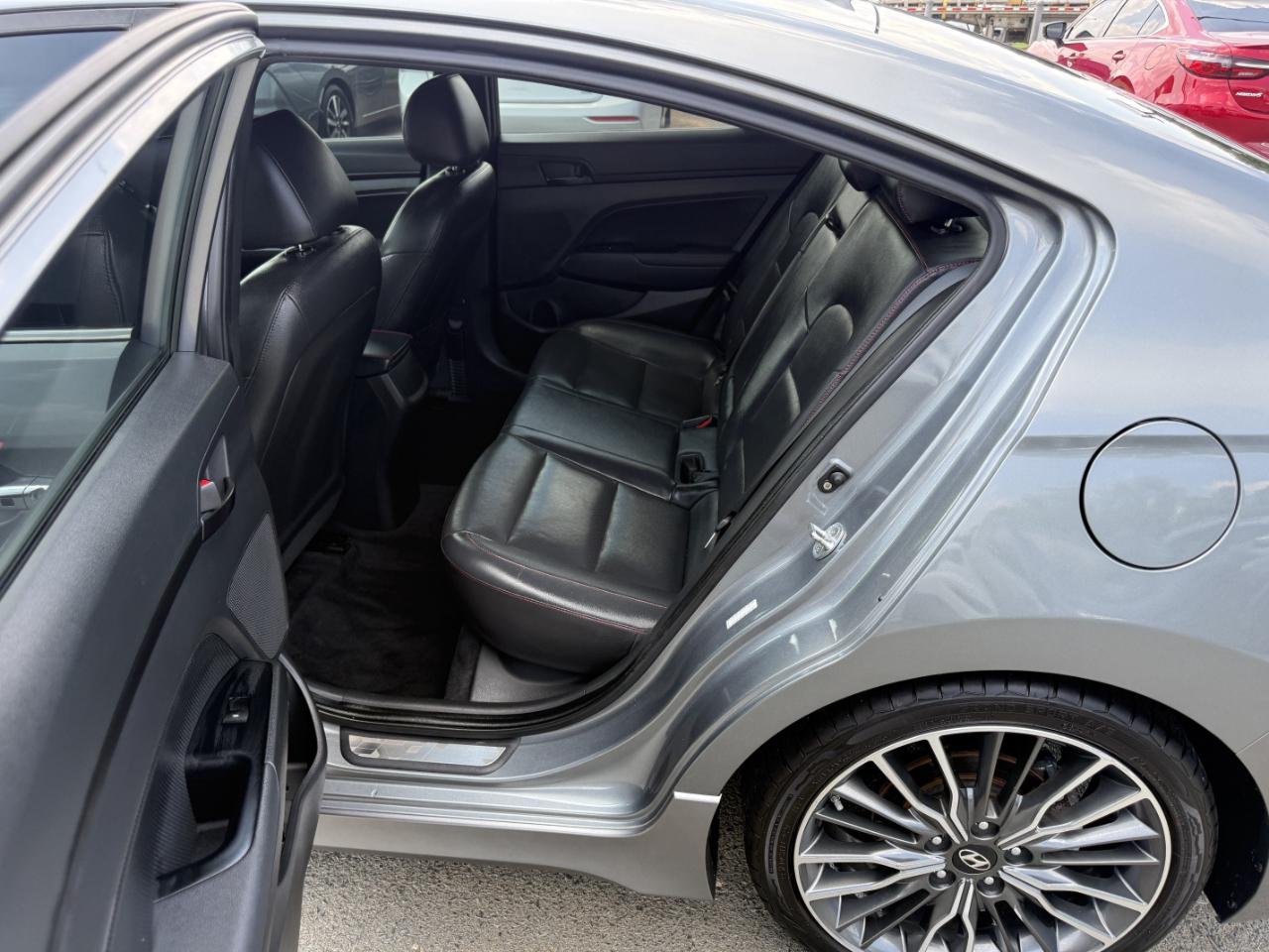 Hyundai Elantra 6AT 2018