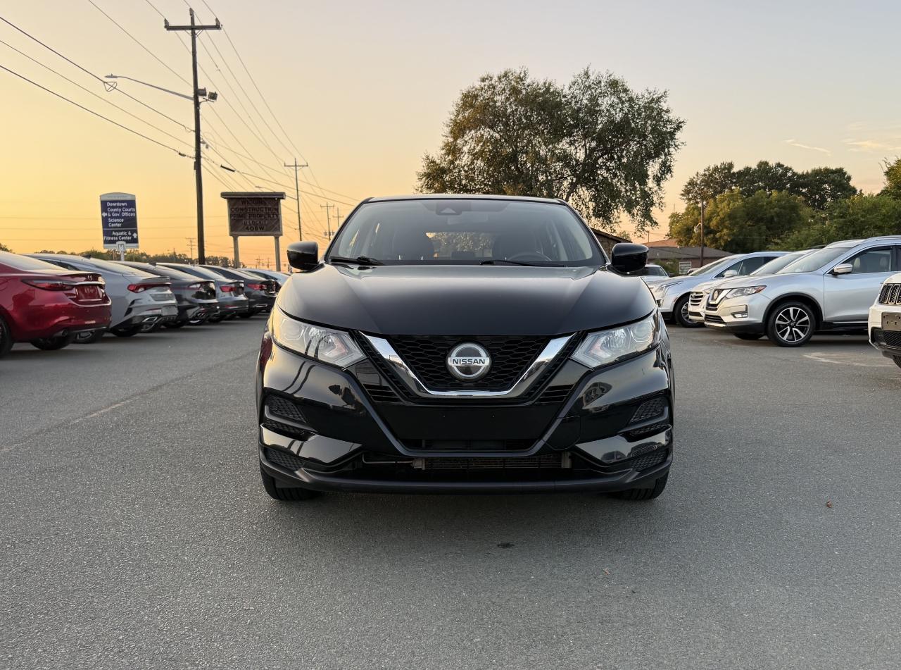 Nissan Rogue Sport S 2020