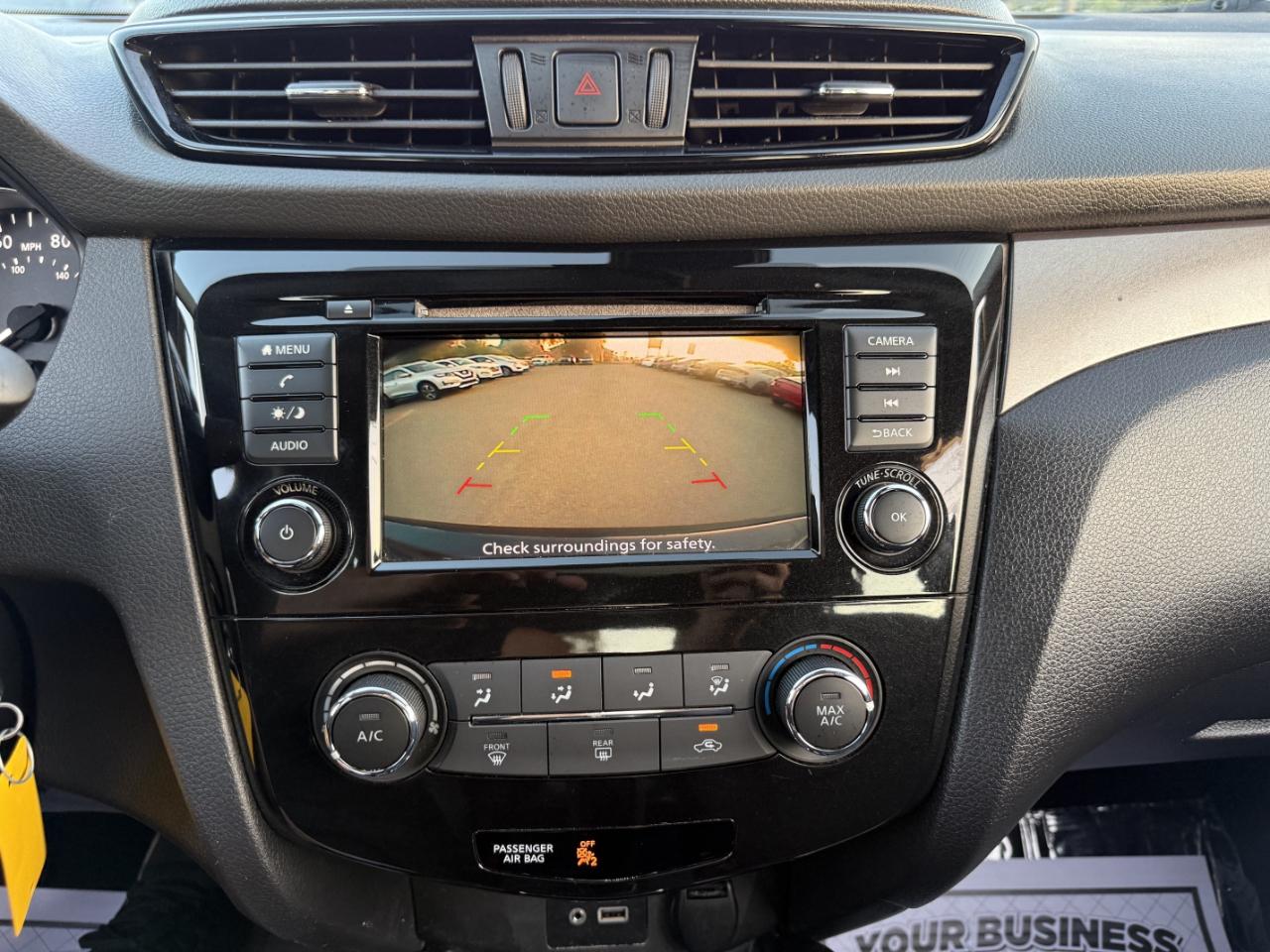 Nissan Rogue Sport S 2020