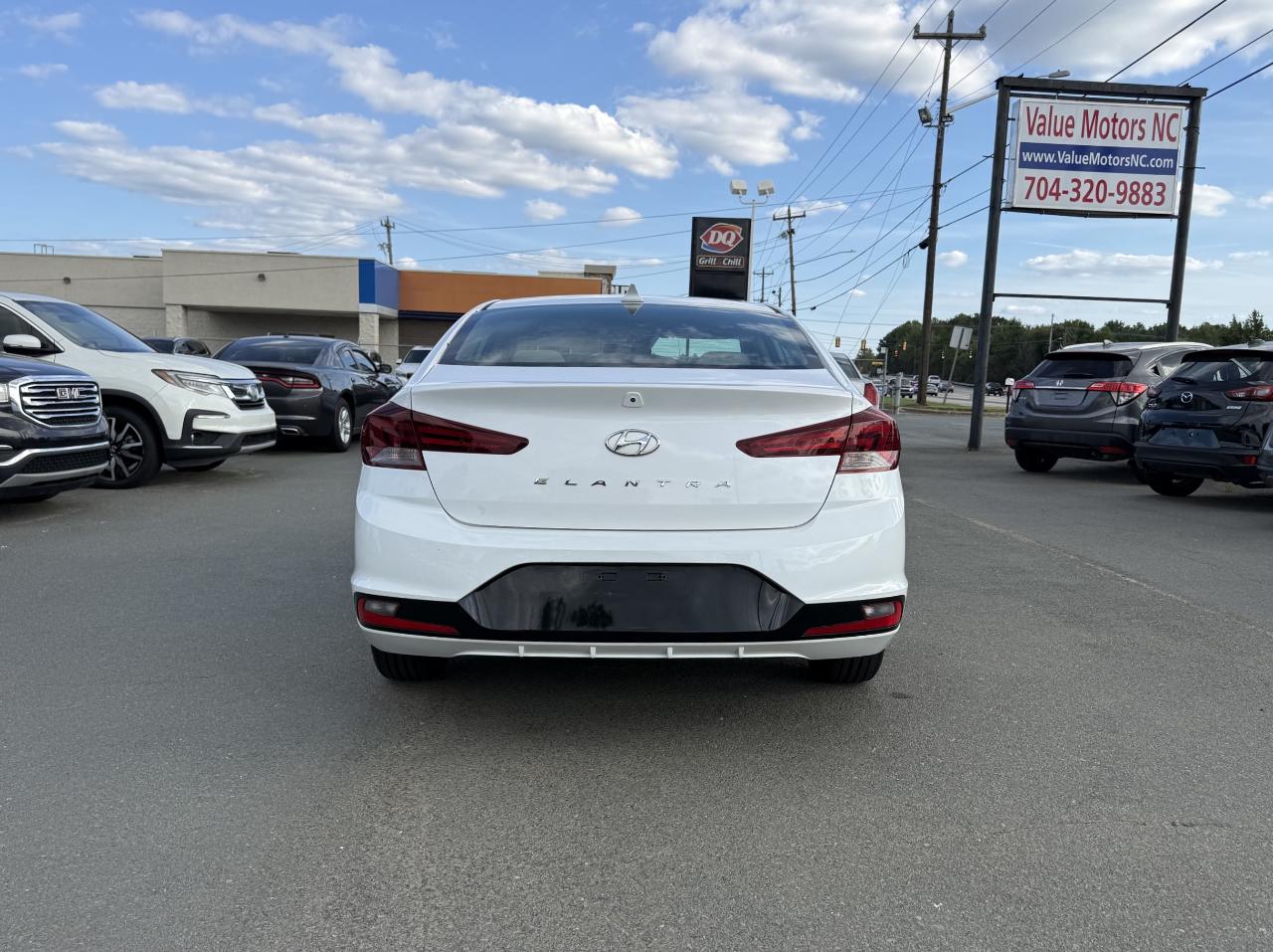 Hyundai Elantra SEL 2019