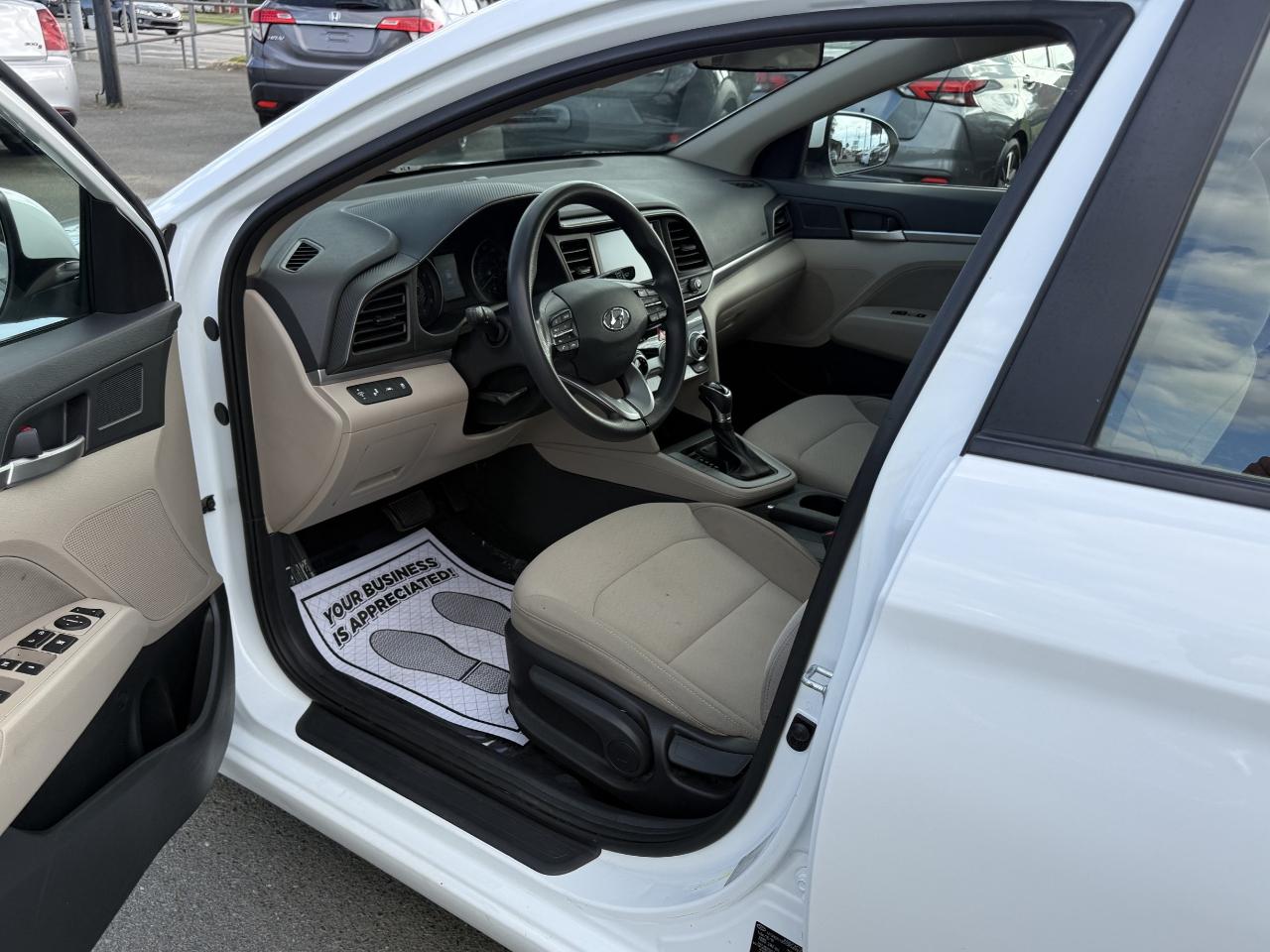 Hyundai Elantra SEL 2019