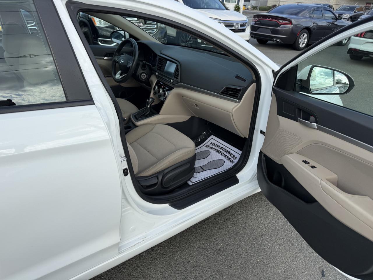 Hyundai Elantra SEL 2019