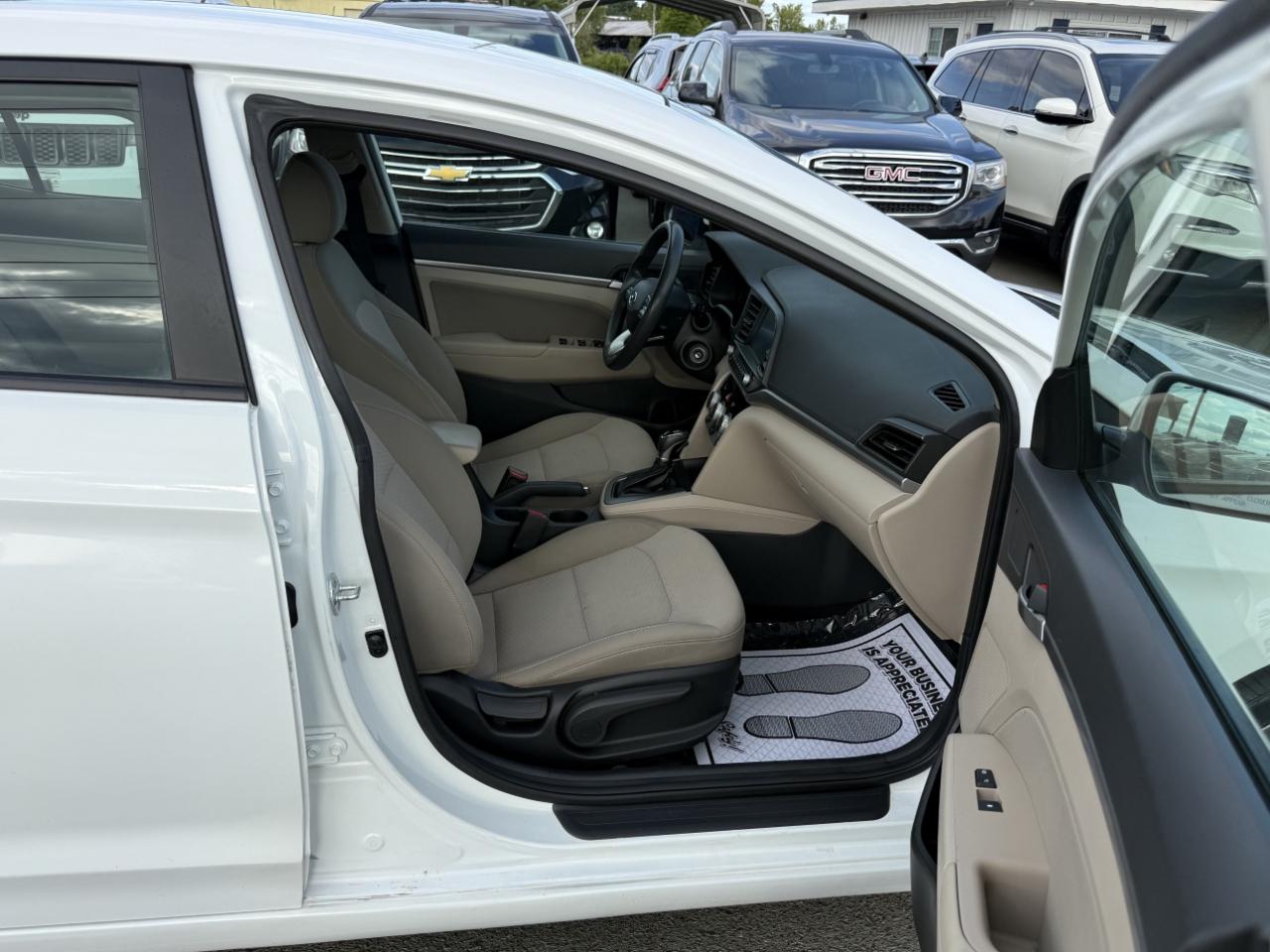 Hyundai Elantra SEL 2019