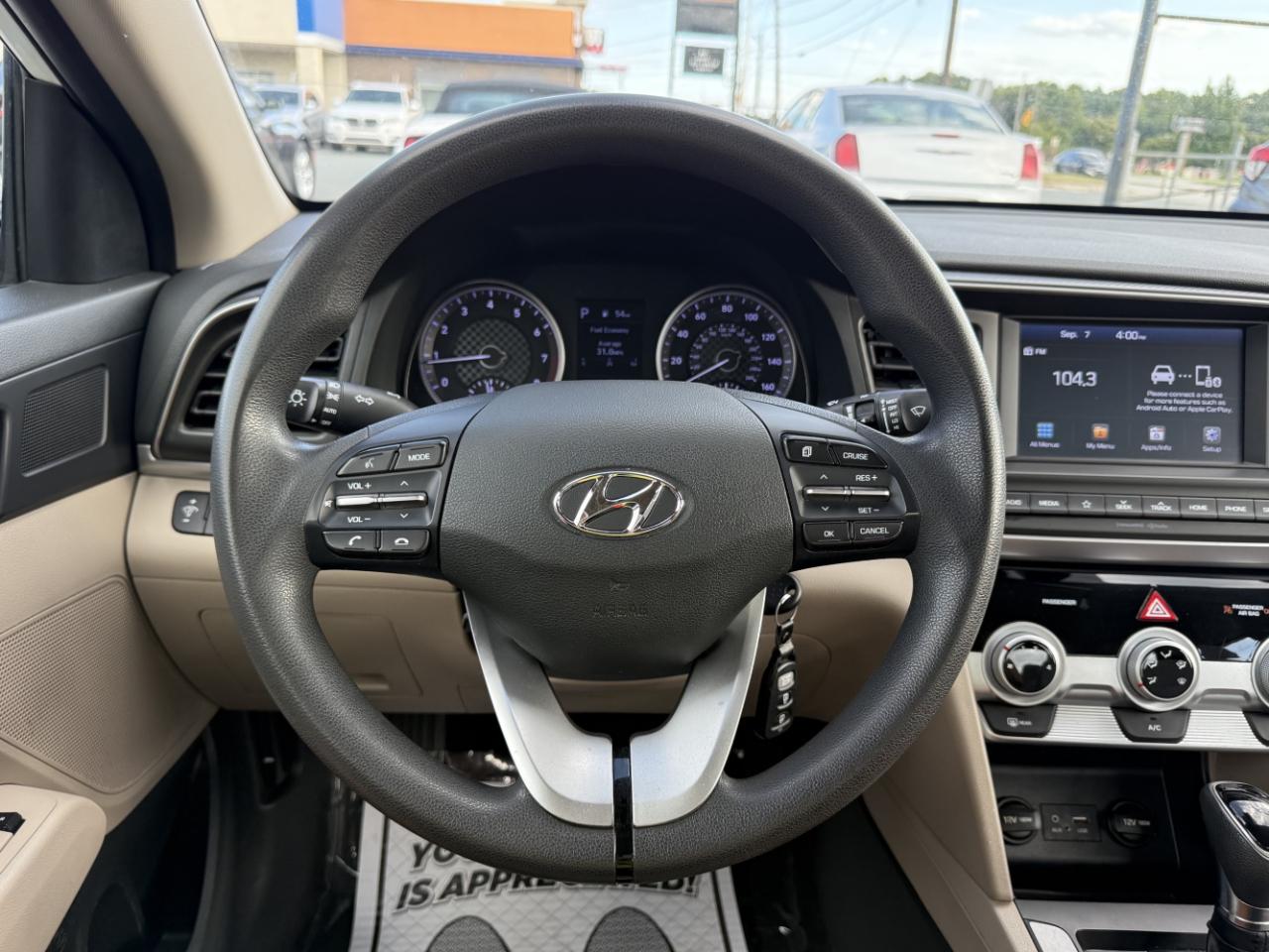 Hyundai Elantra SEL 2019