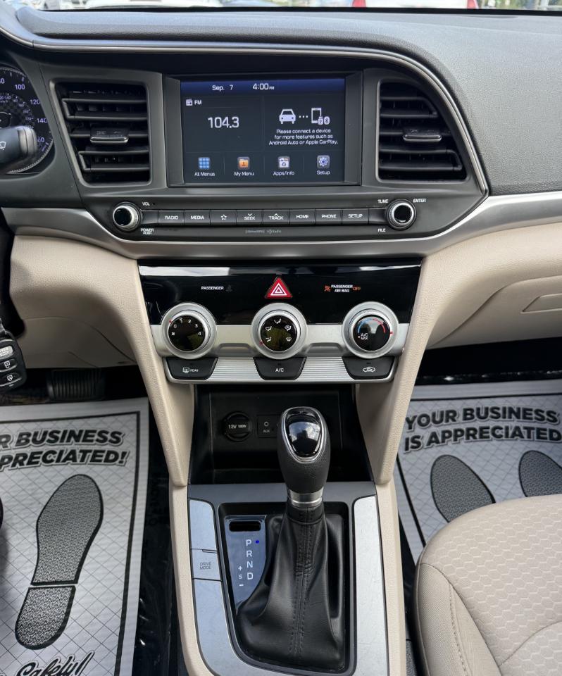 Hyundai Elantra SEL 2019