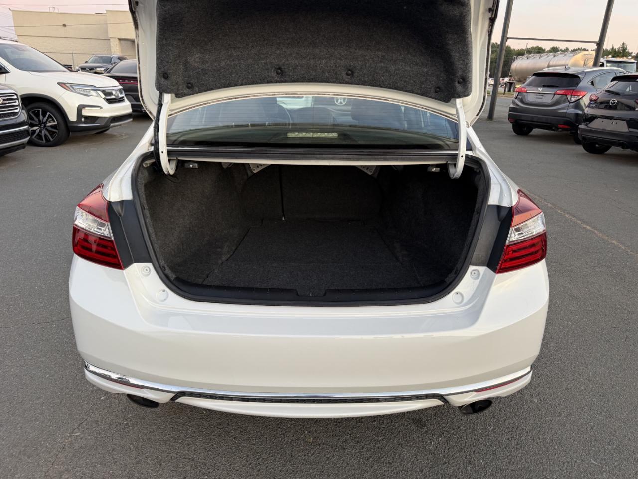 Honda Accord Sport Sedan w/Honda Sensing CVT 2016