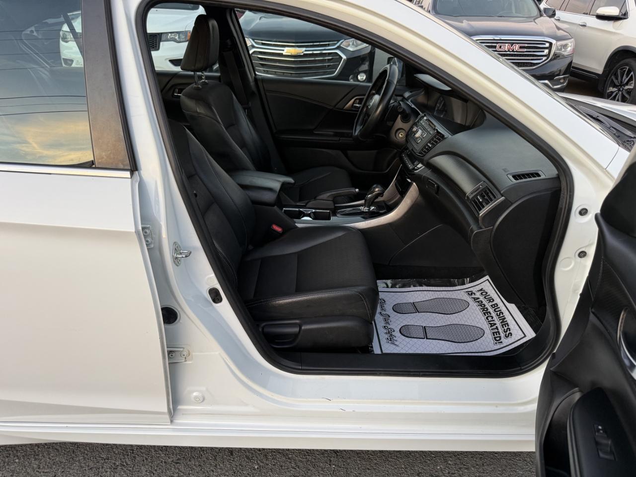 Honda Accord Sport Sedan w/Honda Sensing CVT 2016
