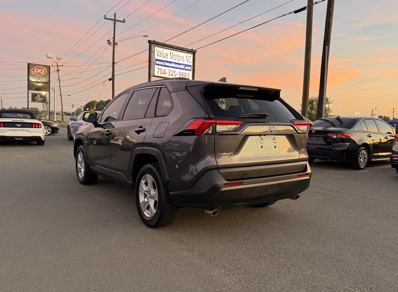 Toyota RAV4 XLE 2020