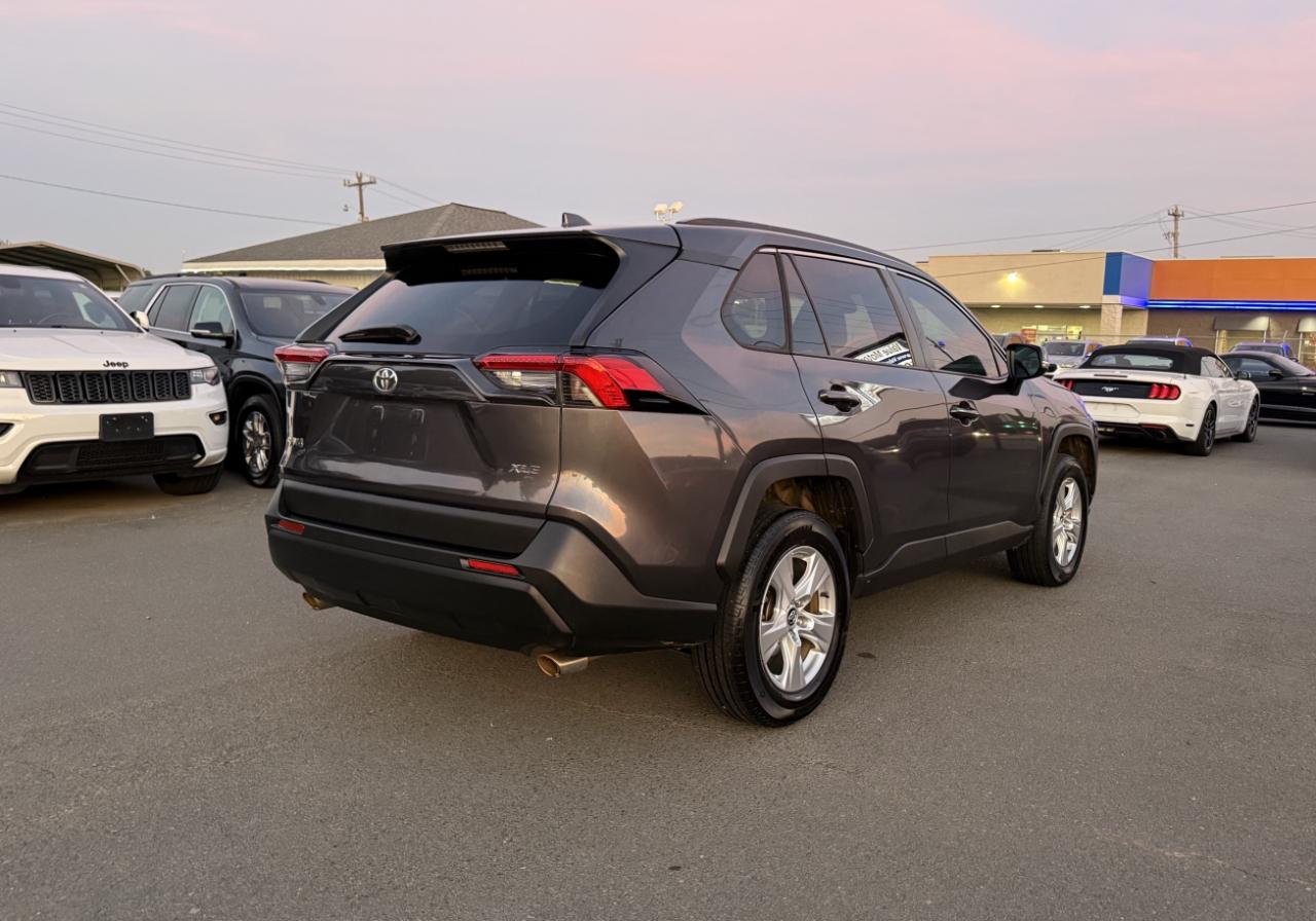 Toyota RAV4 XLE 2020