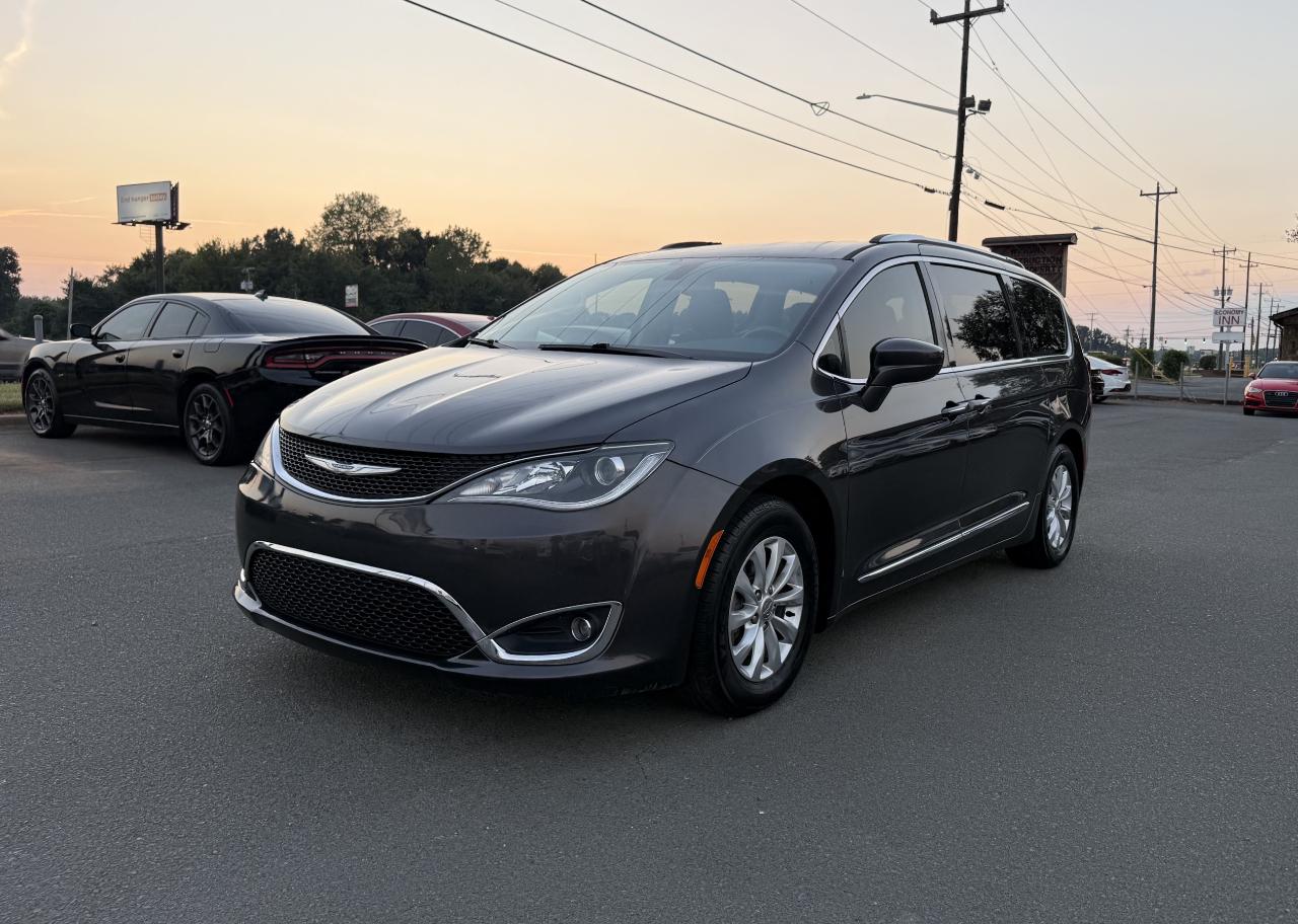 Chrysler Pacifica Touring-L Plus 2018
