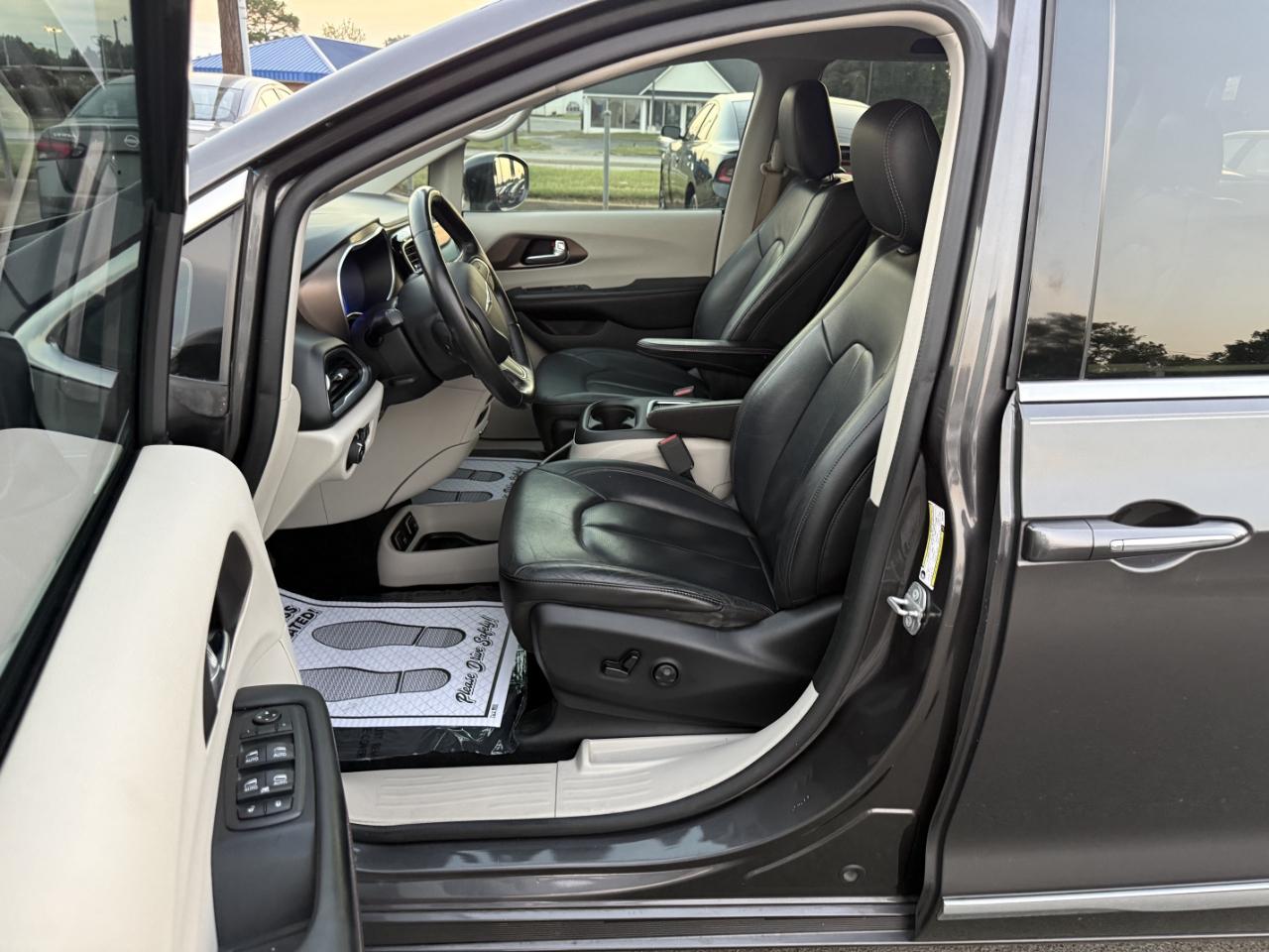 Chrysler Pacifica Touring-L Plus 2018