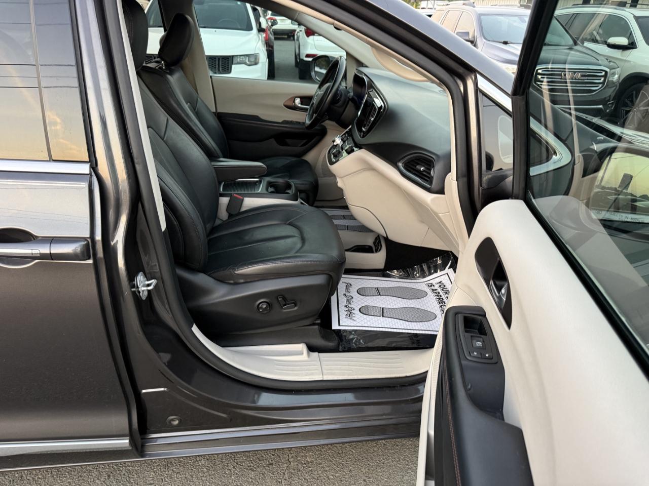 Chrysler Pacifica Touring-L Plus 2018