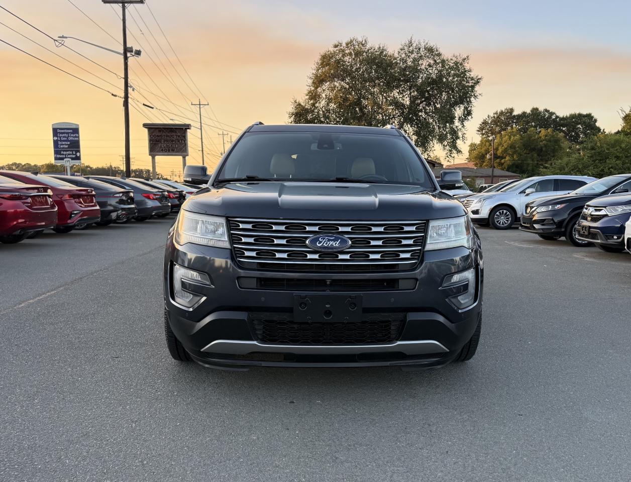 Ford Explorer Limited FWD 2017