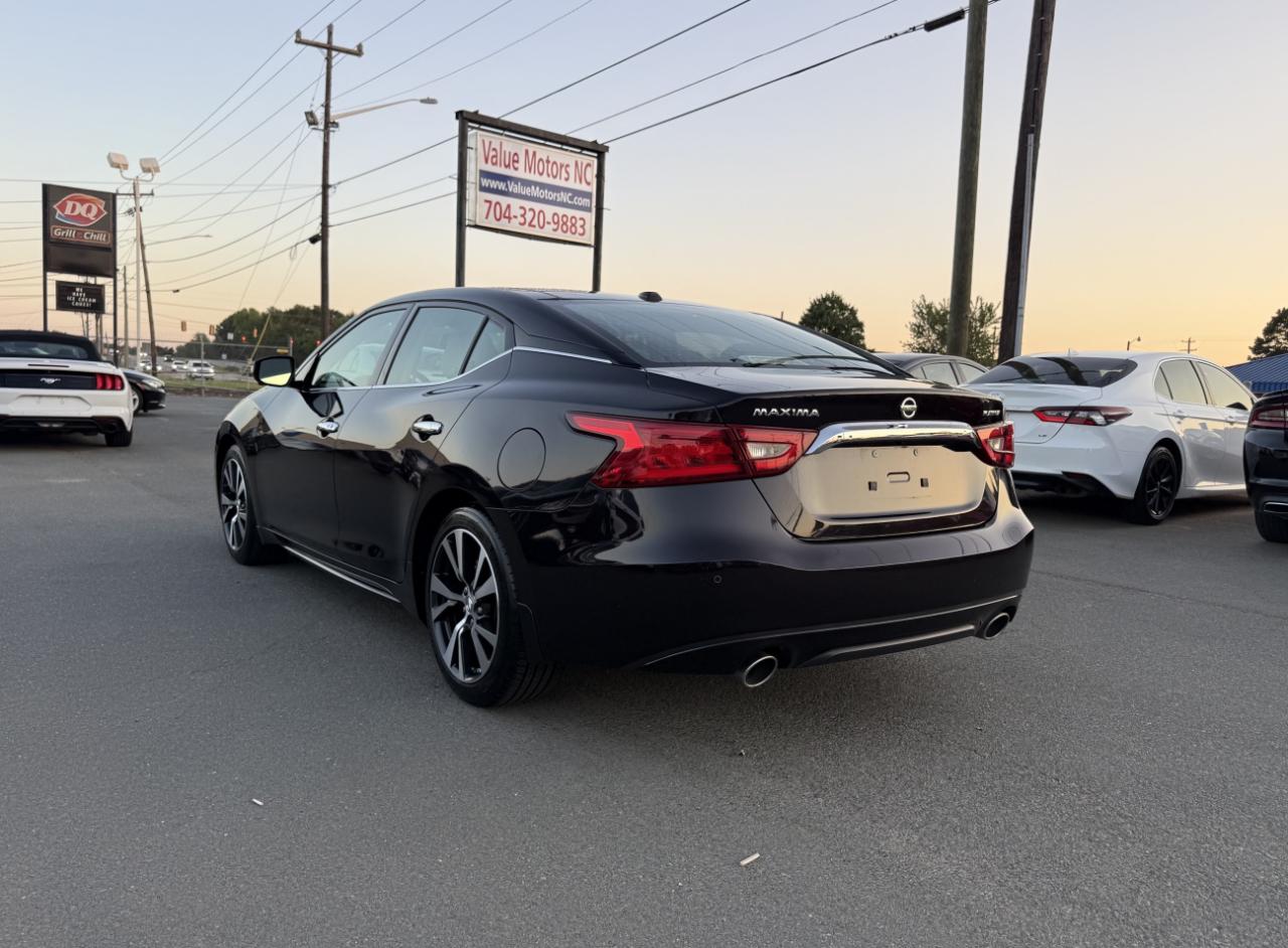 Nissan Maxima  2016