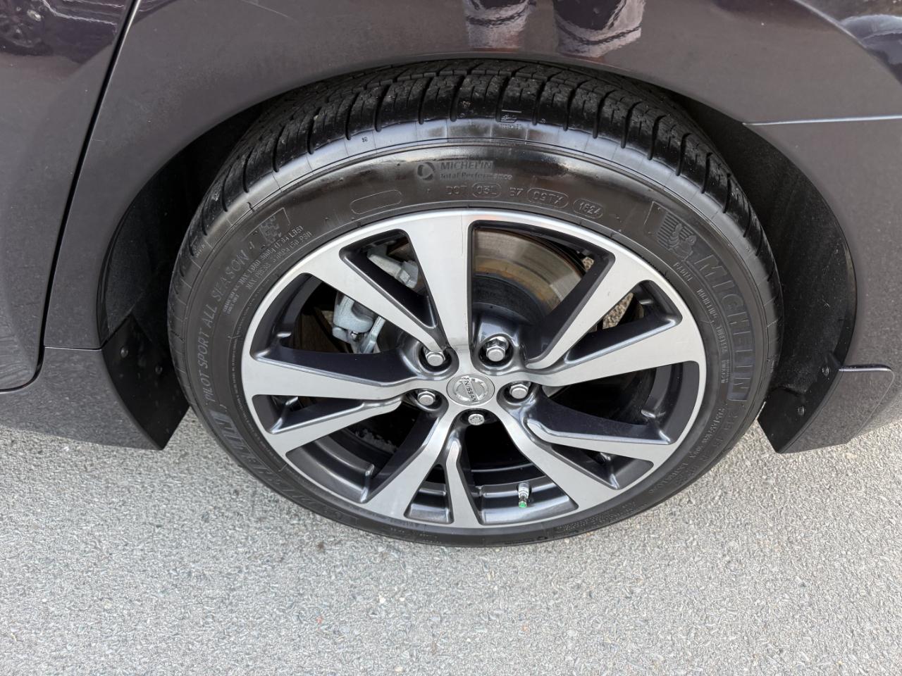 Nissan Maxima  2016