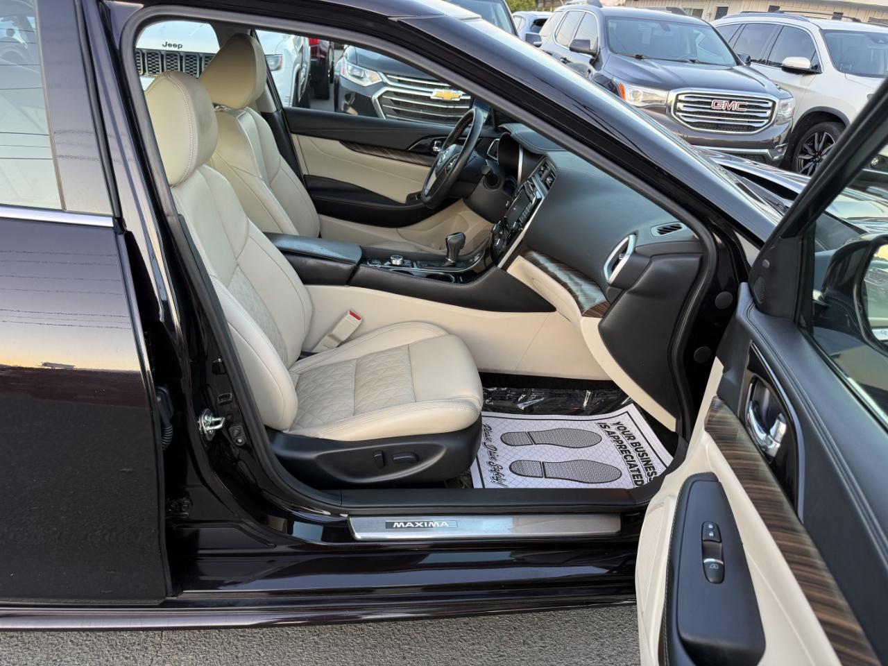 Nissan Maxima  2016