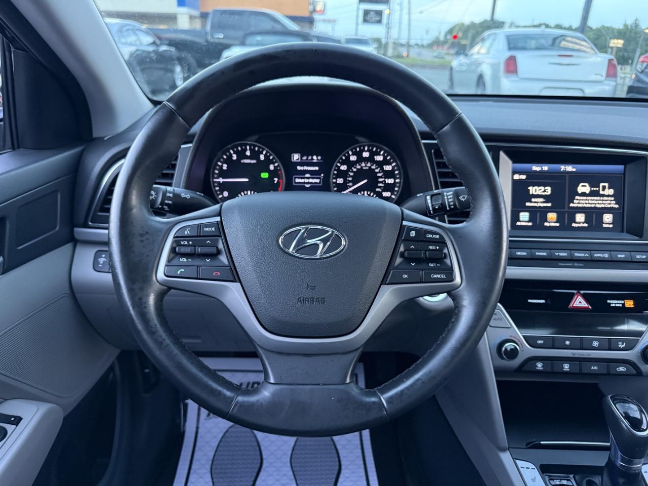 Hyundai Elantra Limited 2018