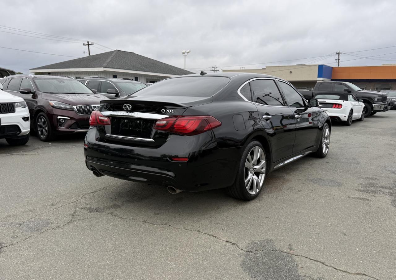 Infiniti Q70 L 3.7 2017
