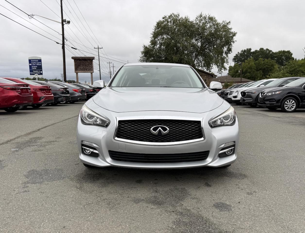 Infiniti Q50 Base 2015