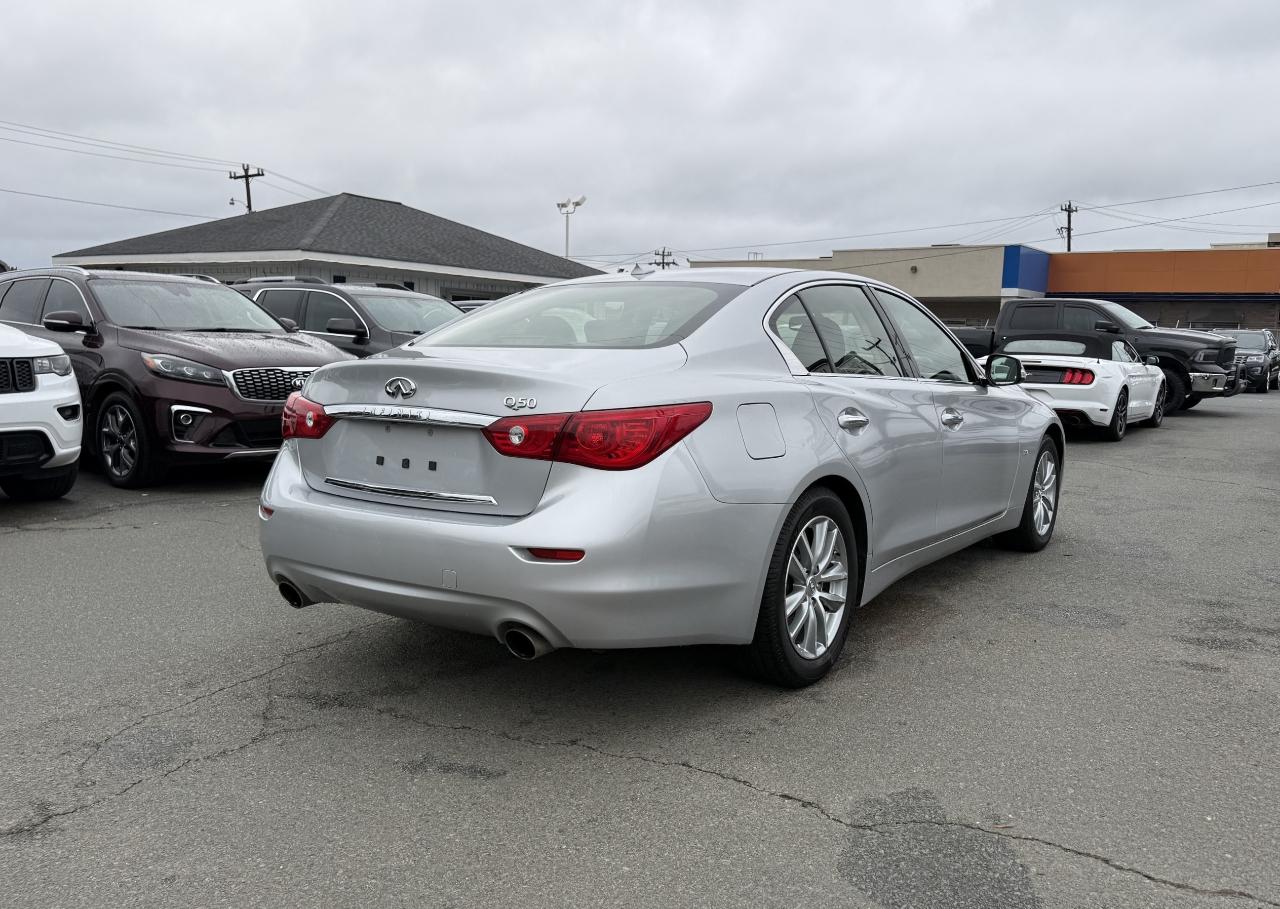 Infiniti Q50 Base 2015