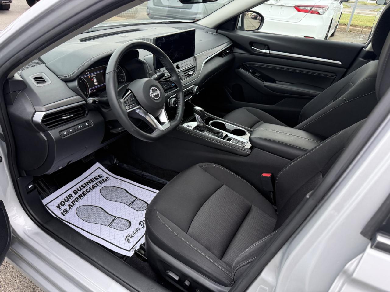 Nissan Altima 2.5 SV 2023