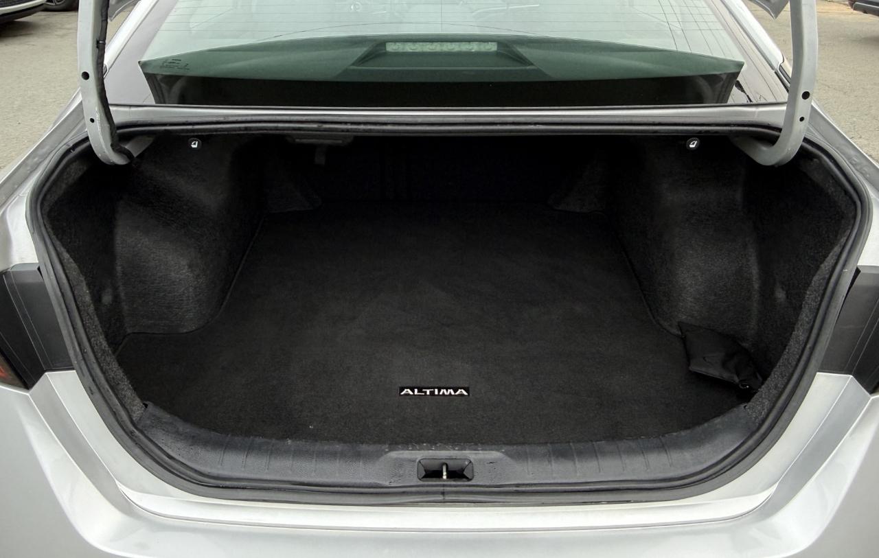 Nissan Altima 2.5 SV 2023