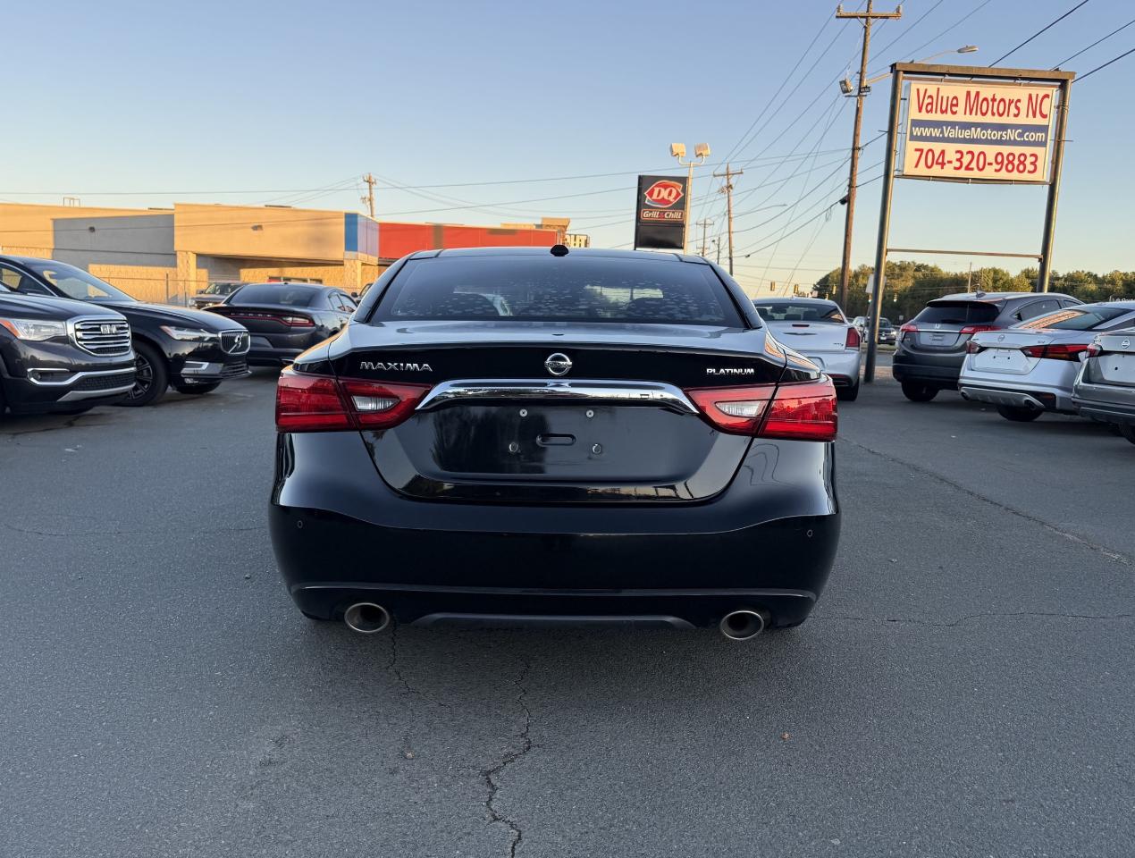 Nissan Maxima  2018