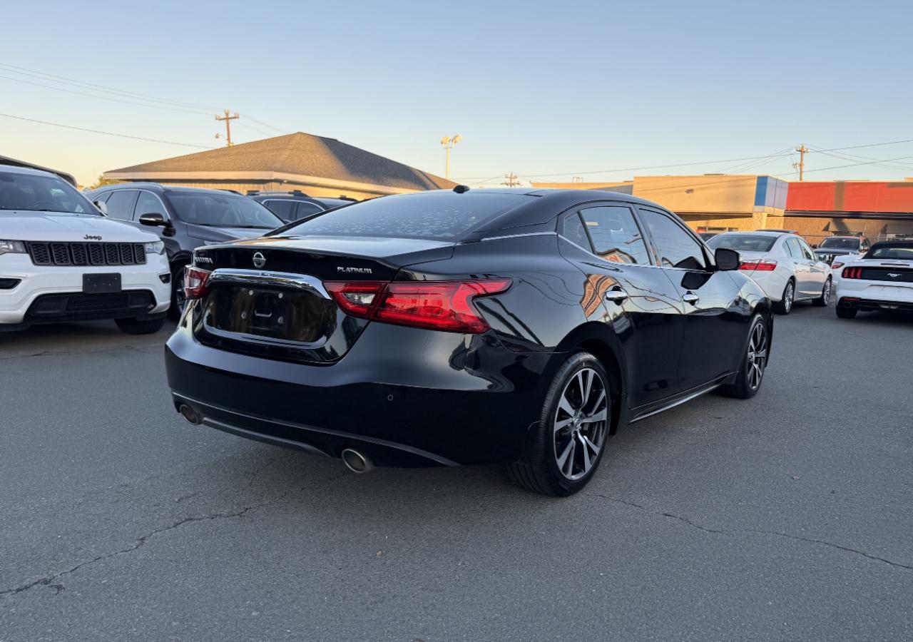 Nissan Maxima  2018