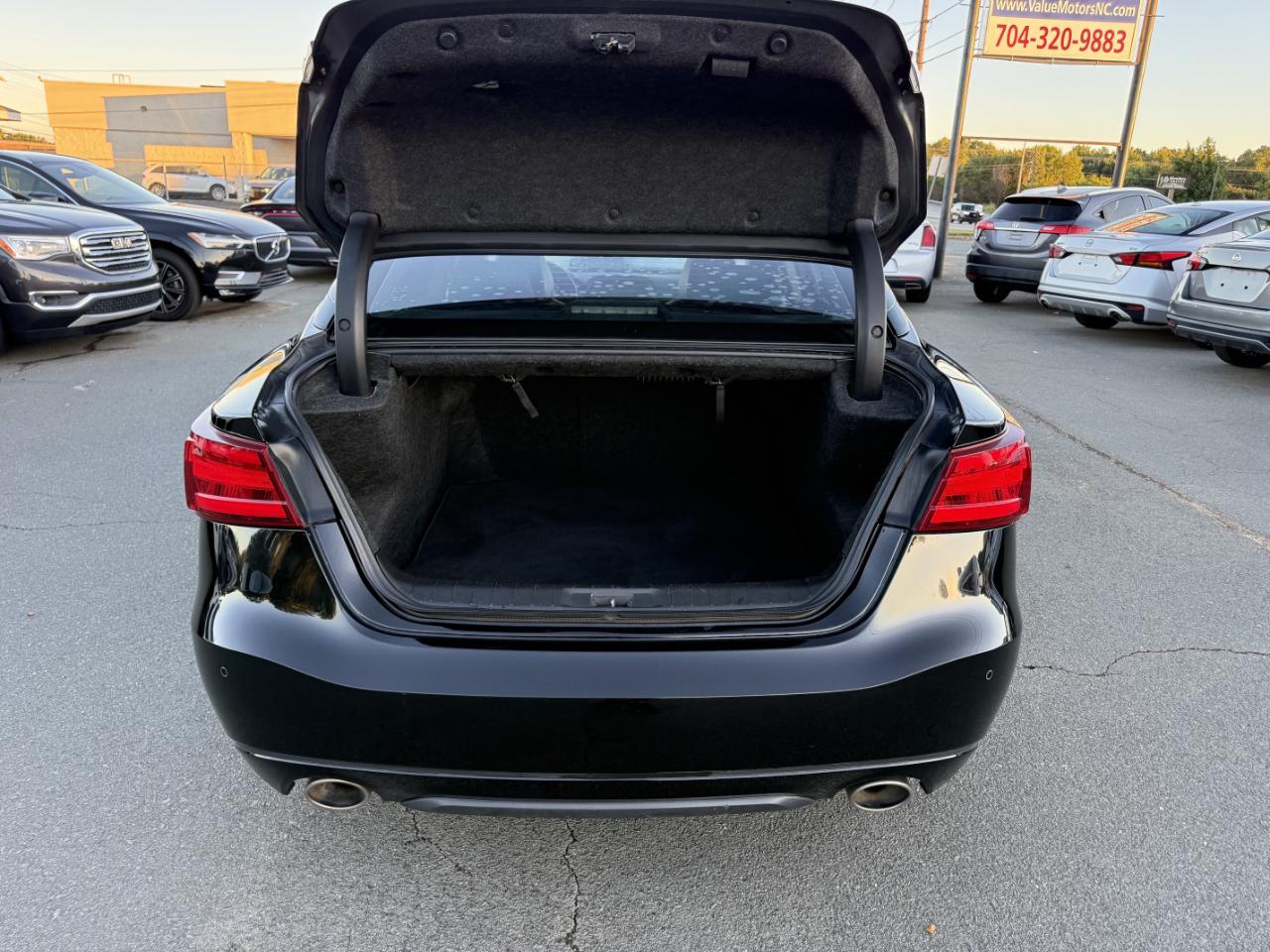 Nissan Maxima  2018