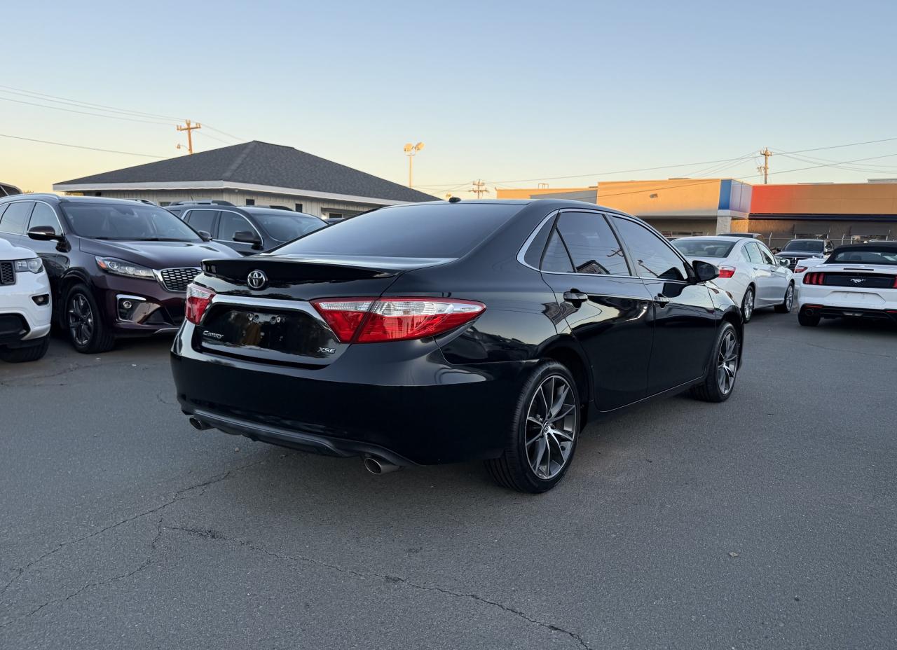 Toyota Camry XSE V6 2015