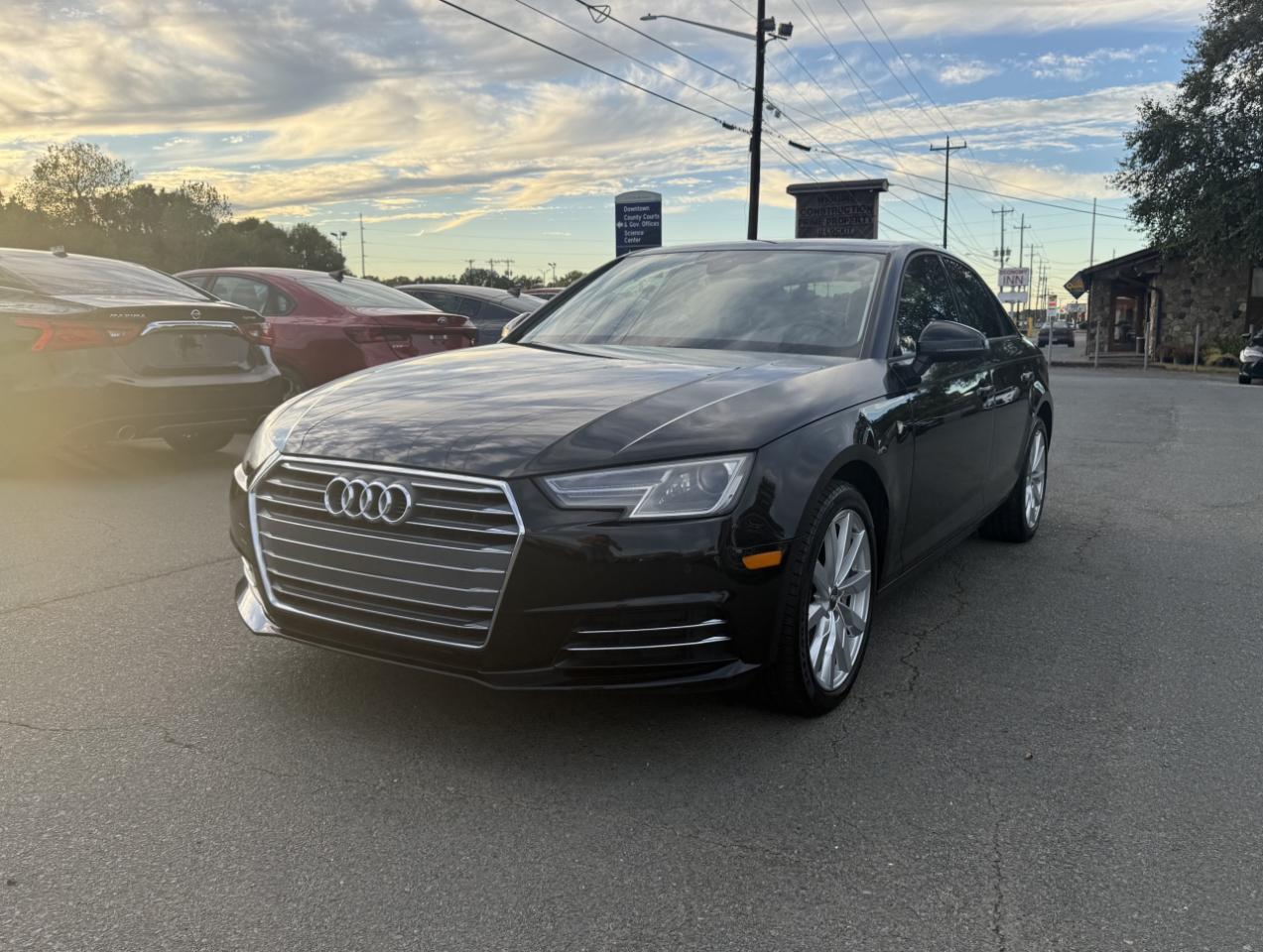 Audi A4 2.0T Premium Sedan 2017
