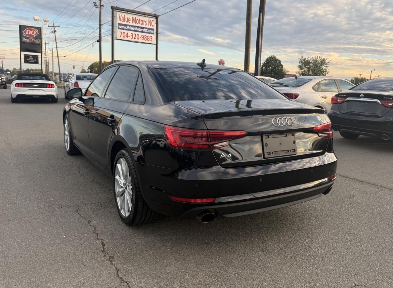 Audi A4 2.0T Premium Sedan 2017