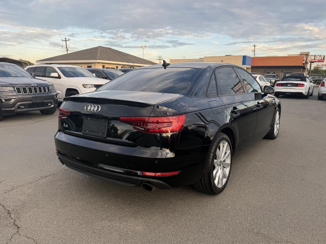 Audi A4 2.0T Premium Sedan 2017