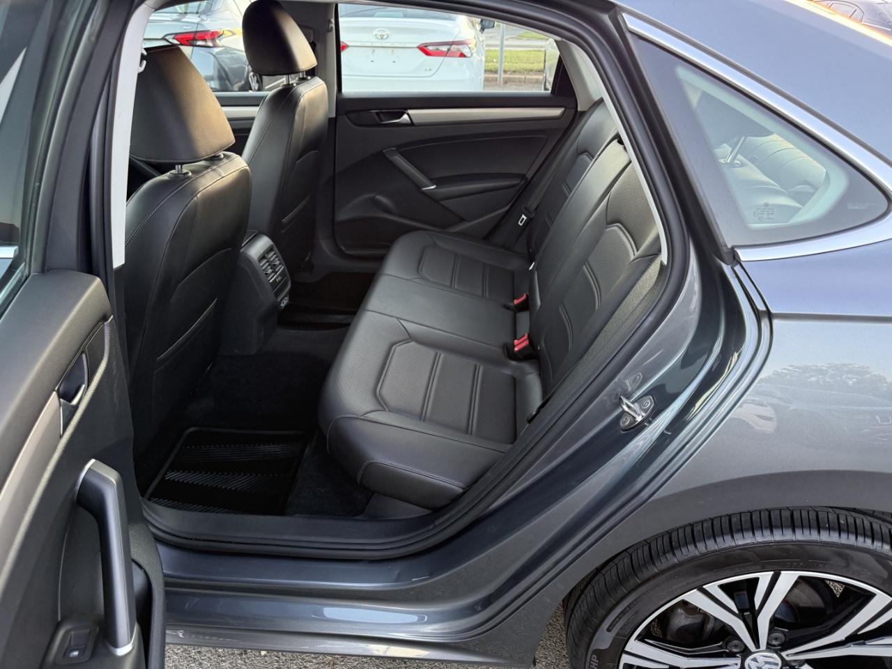 Volkswagen Passat SE 2021