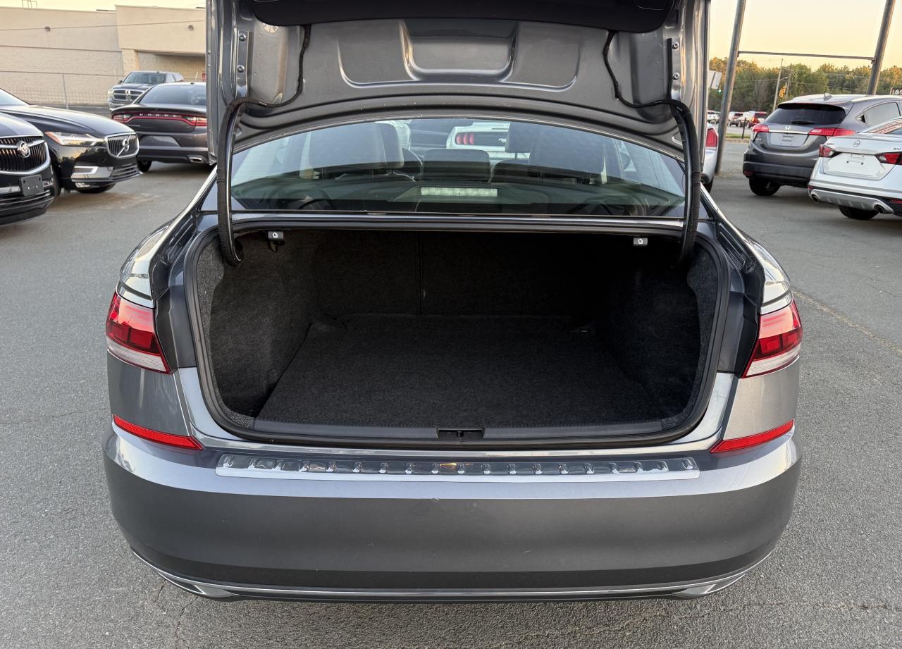 Volkswagen Passat SE 2021