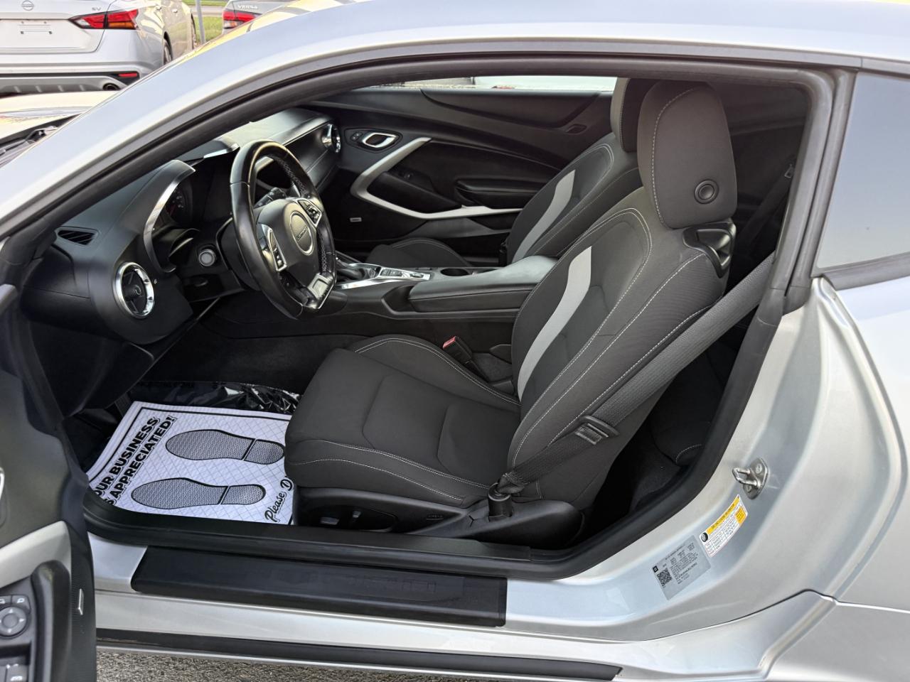 Chevrolet Camaro 1LT Coupe 8A 2018