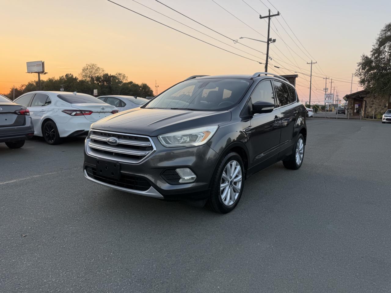 Ford Escape Titanium FWD 2017