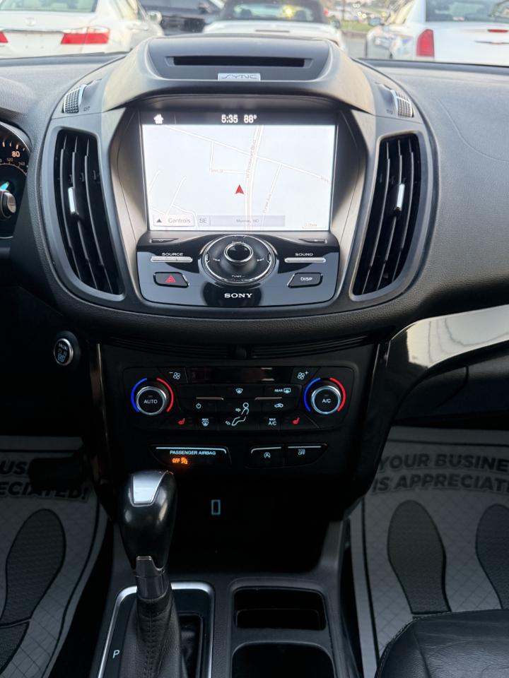 Ford Escape Titanium FWD 2017
