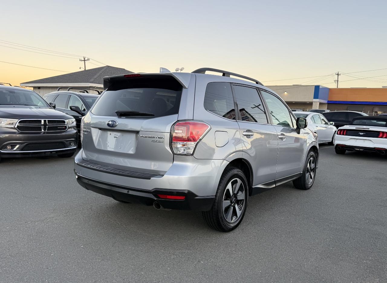 Subaru Forester 2.5i Limited 2017