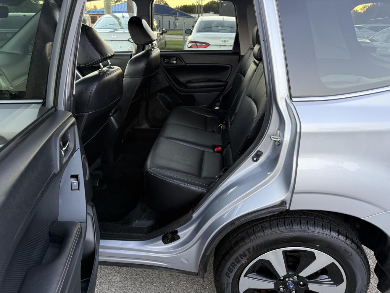 Subaru Forester 2.5i Limited 2017