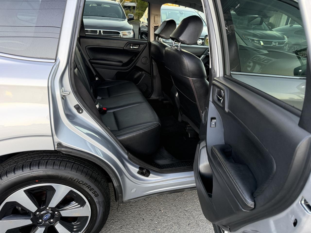 Subaru Forester 2.5i Limited 2017