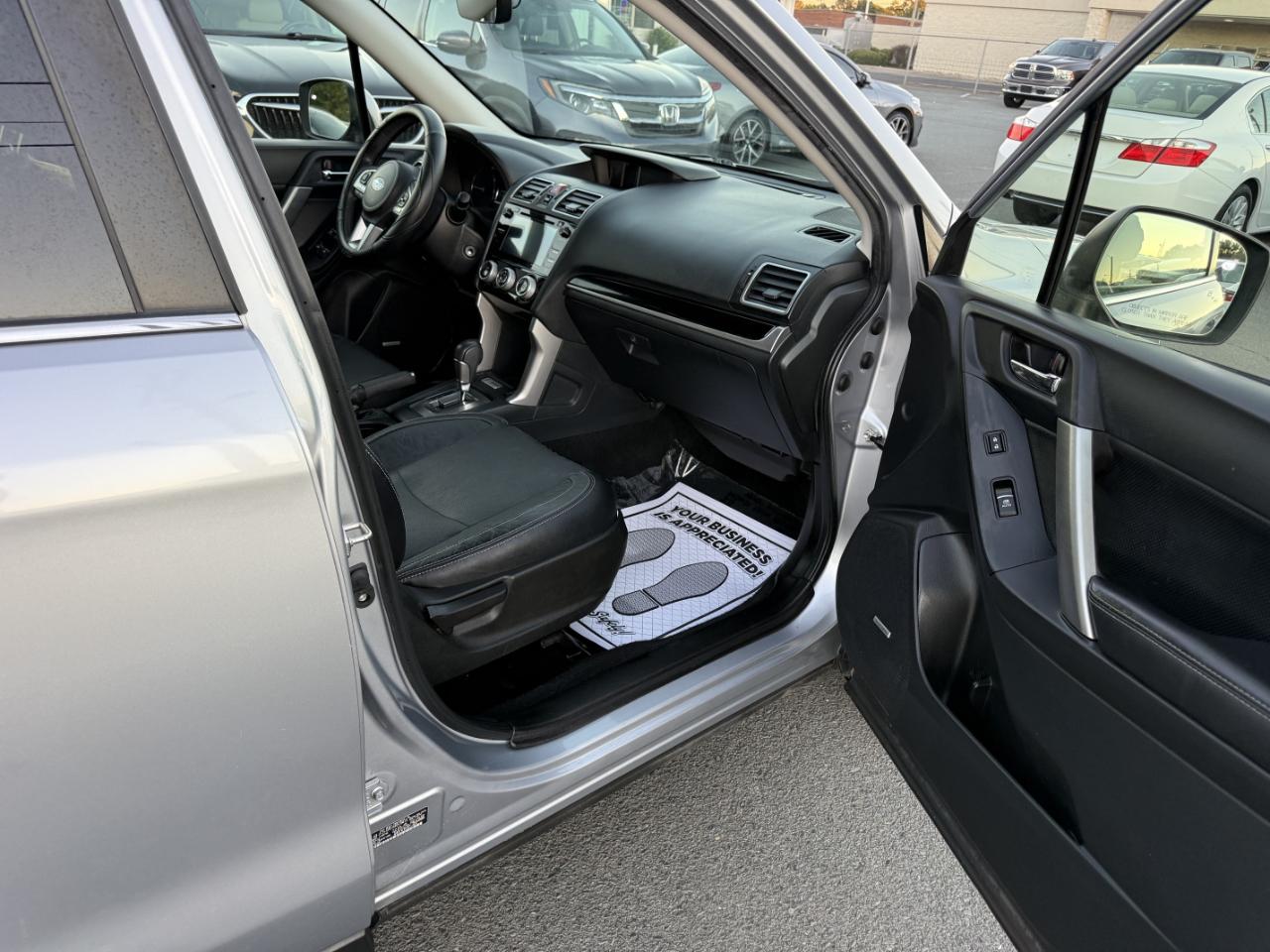 Subaru Forester 2.5i Limited 2017