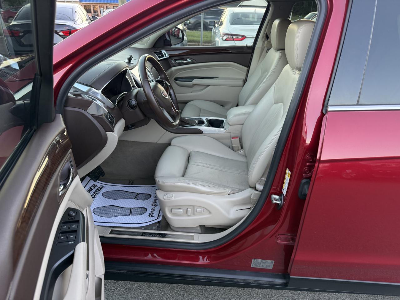 Cadillac SRX Performance Collection 2013