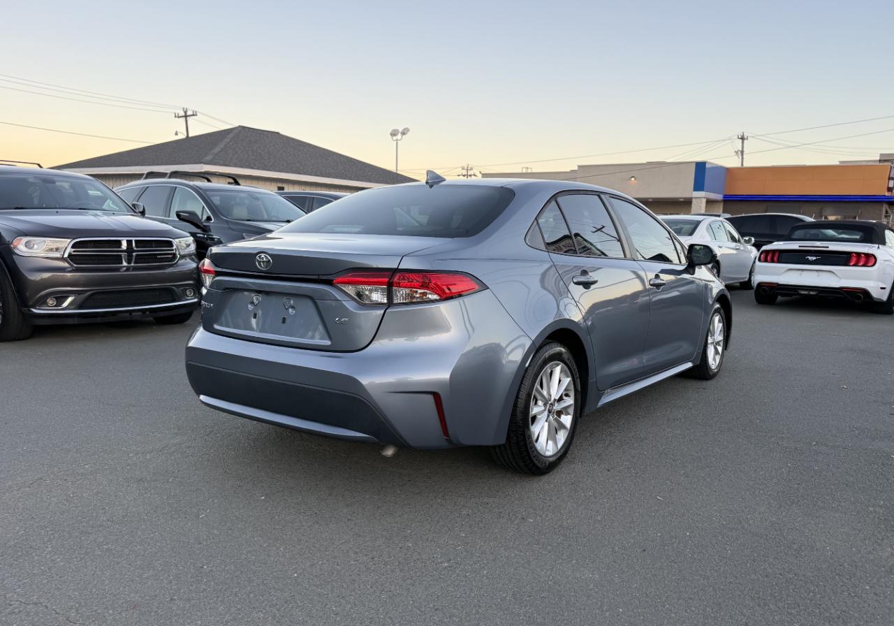Toyota Corolla LE 2022