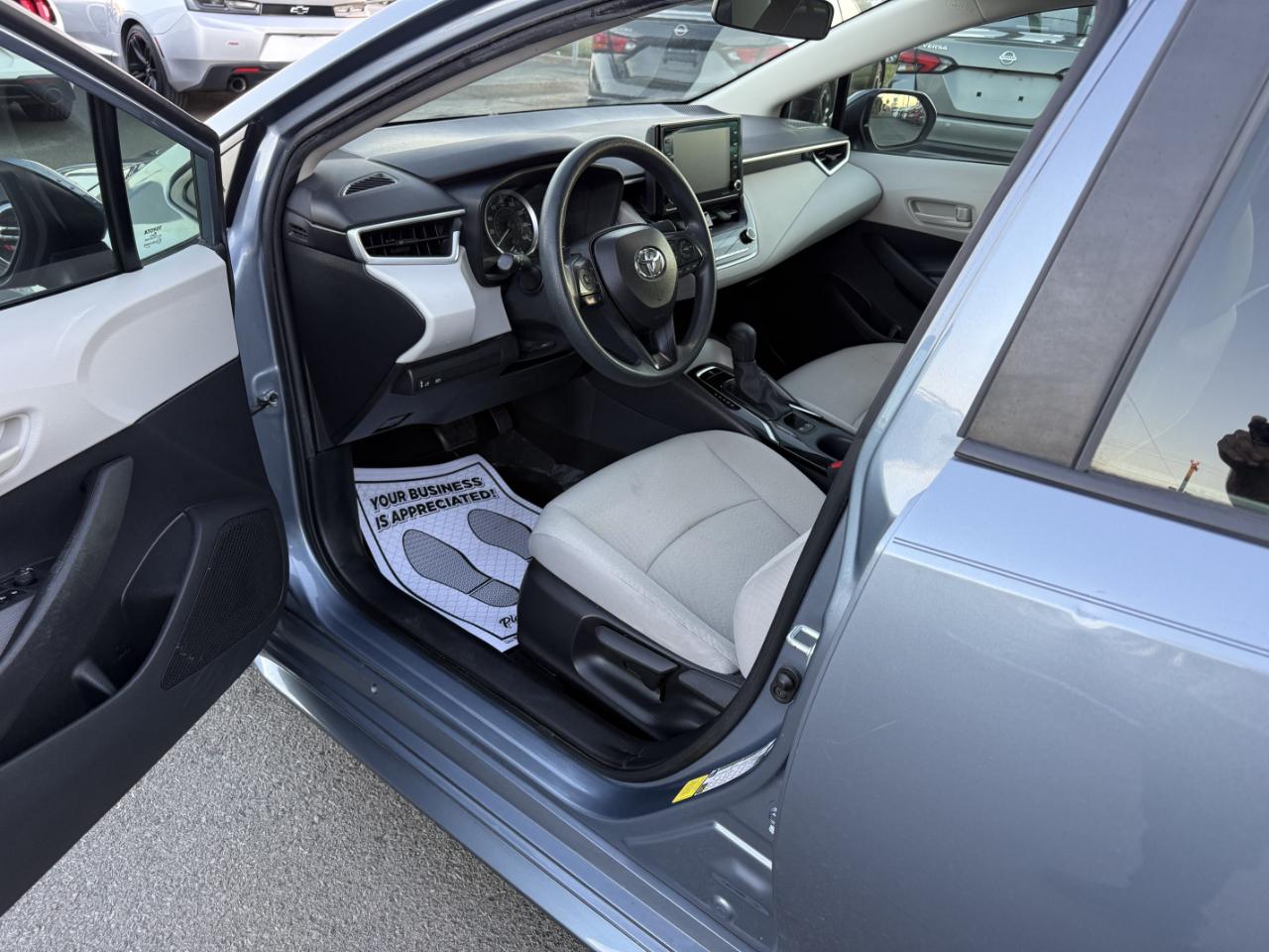 Toyota Corolla LE 2022