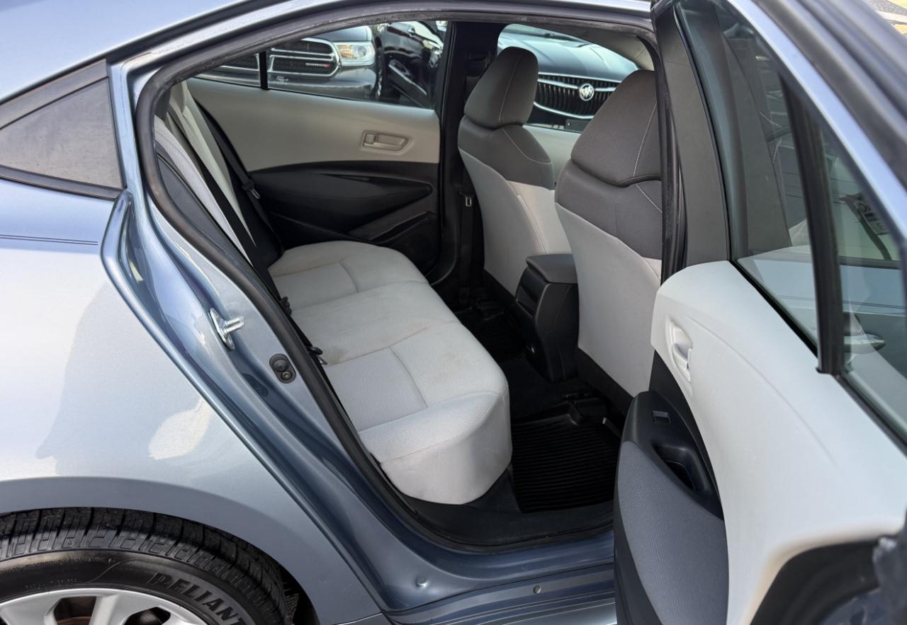 Toyota Corolla LE 2022