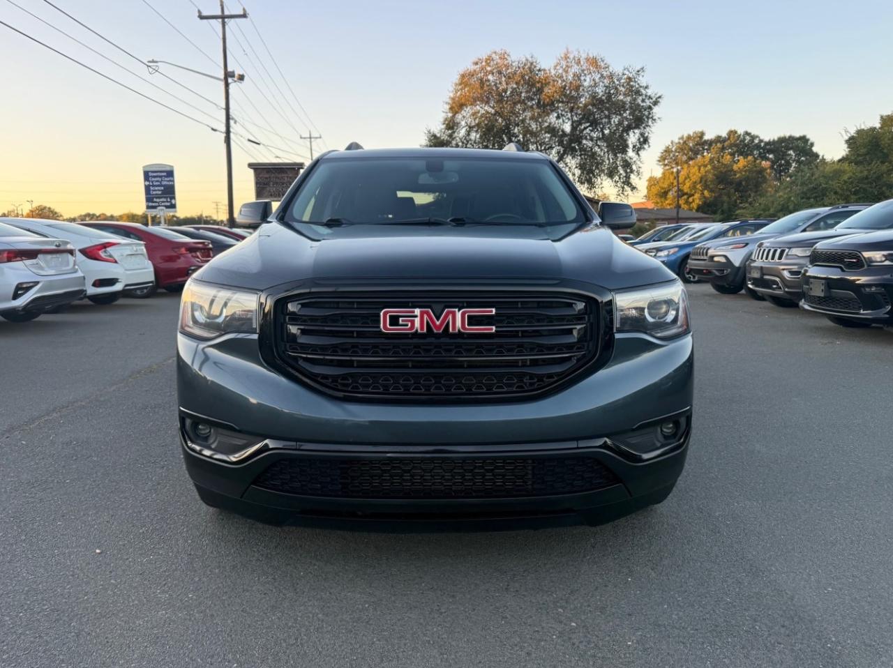 GMC Acadia SLT-1 FWD 2019