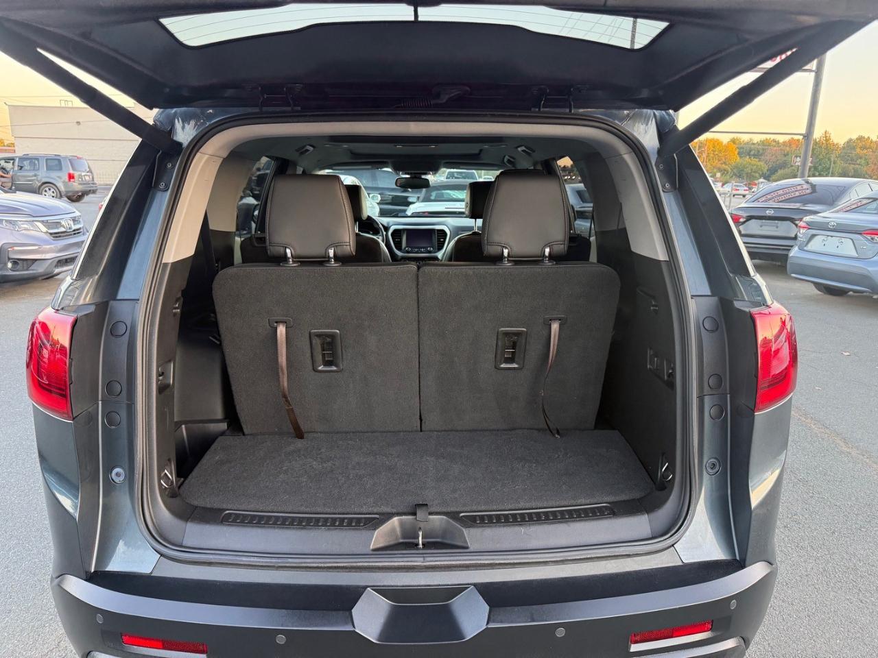 GMC Acadia SLT-1 FWD 2019