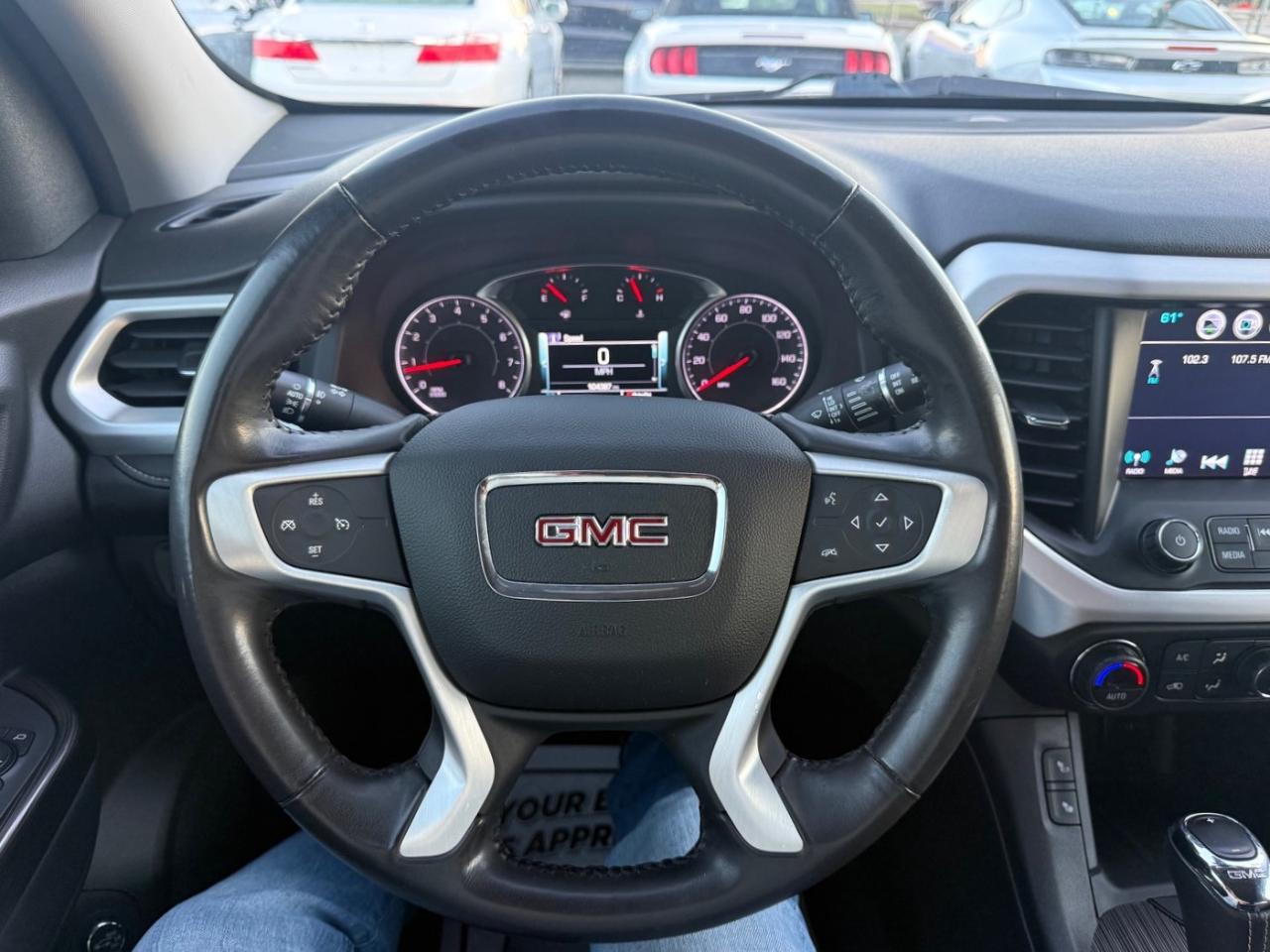 GMC Acadia SLT-1 FWD 2019