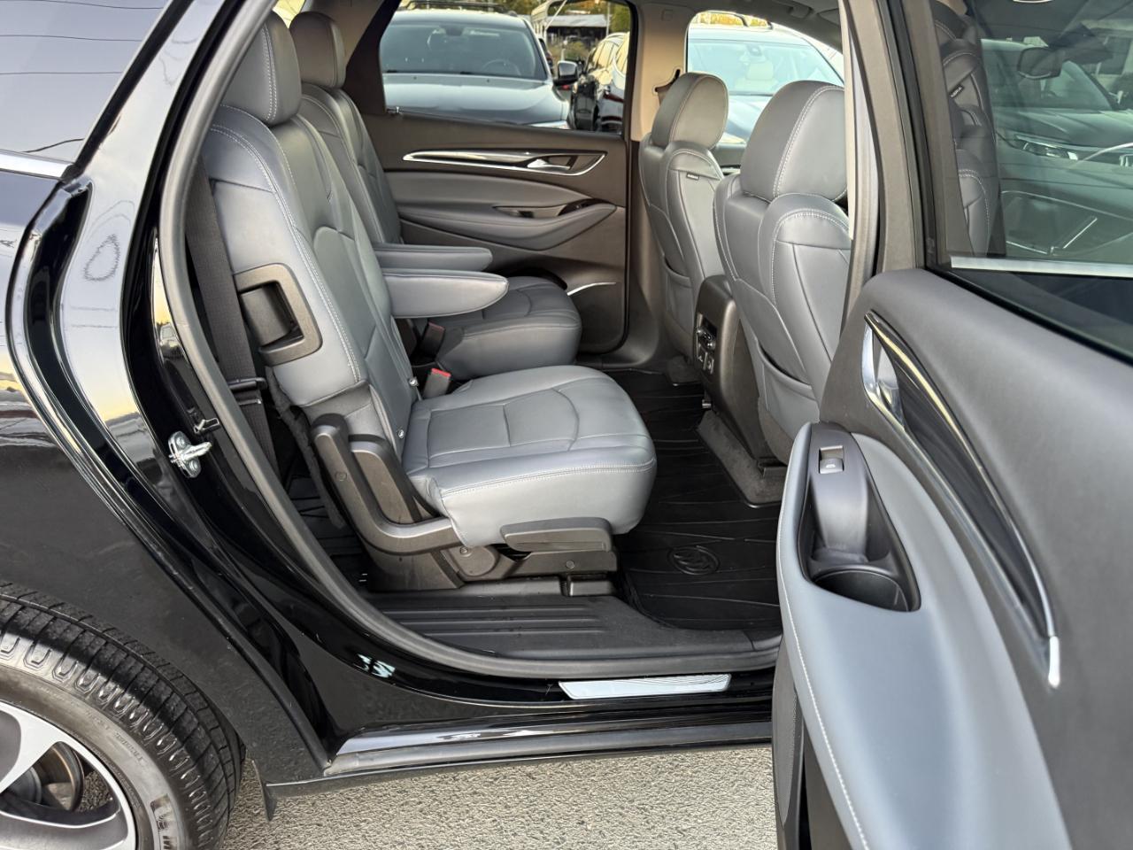 Buick Enclave Essence FWD 2020